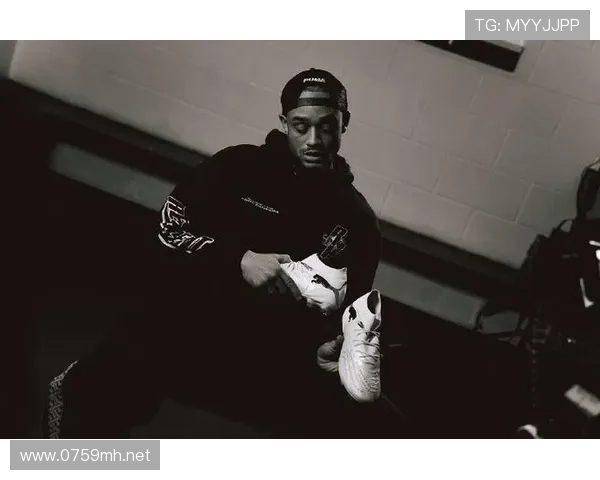 居莱尔vs哈维·西蒙斯 同级新星赛场表现与发展潜力差距在哪