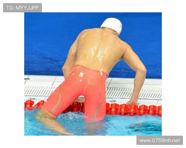 孙杨家哪来的游泳池跟度假村一样，泳裤一换就是亿万富翁感觉